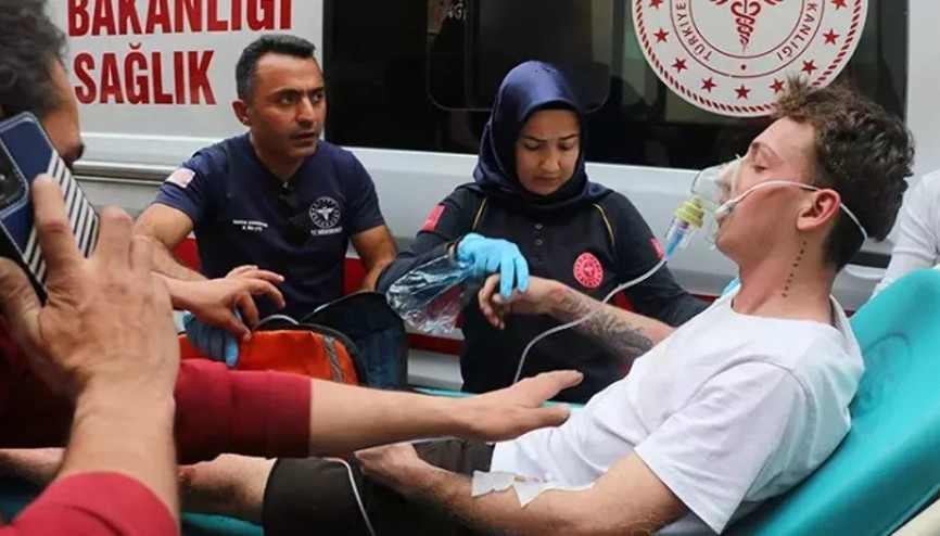 ‘Korku evi’nde testere tamiri sırasında çıkan yangında 3 kişi yaralandı