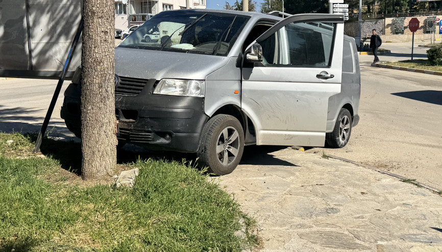 Yalvaçta araçlar çarpıştı: 1 yaralı