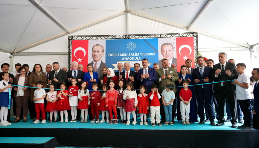 Binali Yıldırım ve ailesi okul yaptırdı