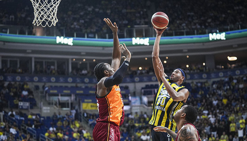 Fenerbahçe Beko, pota derbisinde Galatasarayı yendi