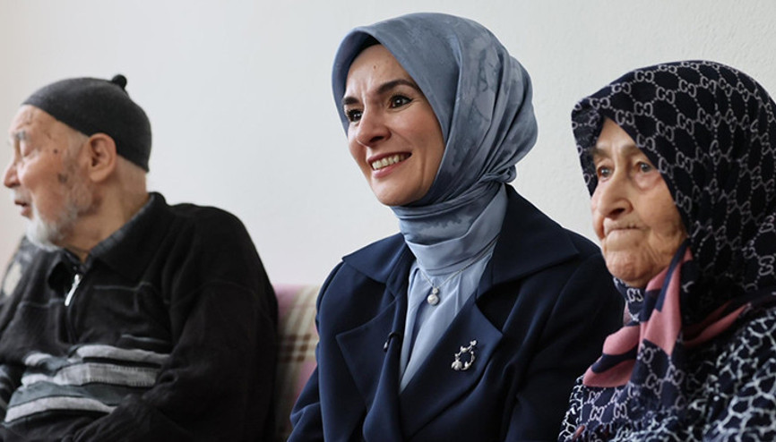 70 yıllık evli çifte Bakan Göktaştan ziyaret