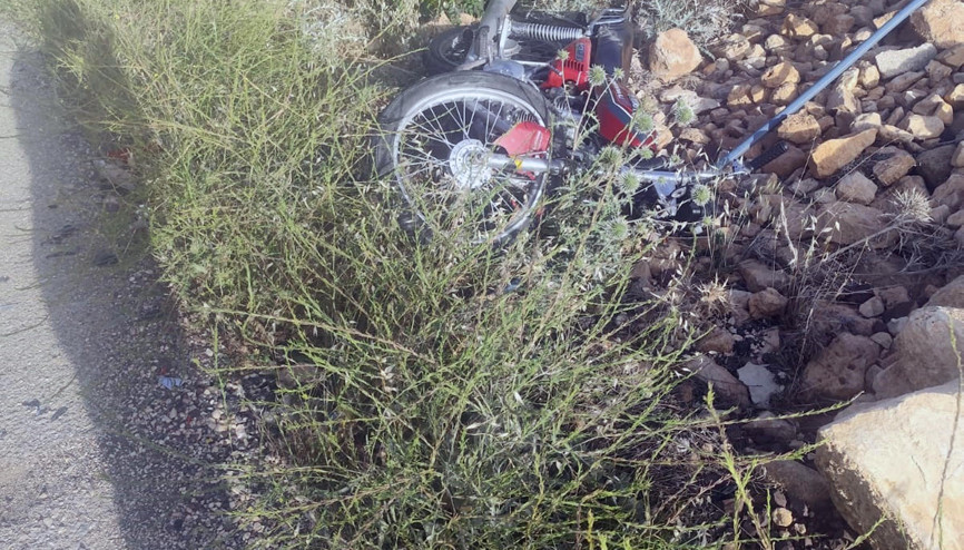 Derikte otomobille çarpışan motosikletin sürücüsü yaralandı Derikte otomobille çarpışan motosikletin sürücüsü yaralandı