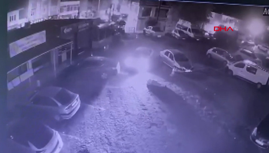 Otoparkta yere düştü, üzerinden otomobil geçip öldü Feci kaza kamerada