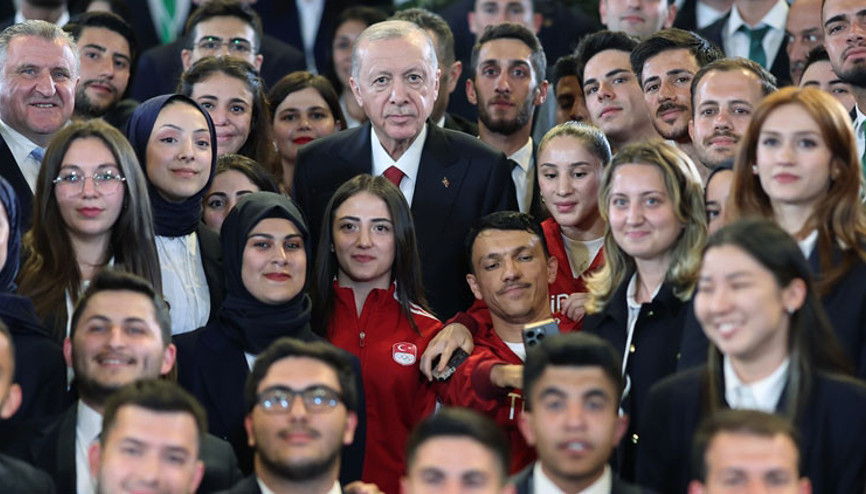 Son dakika... Cumhurbaşkanı Erdoğan: Terörsüz Türkiye kavşağını dönüp Türkiye Yüzyılına ulaşacağız