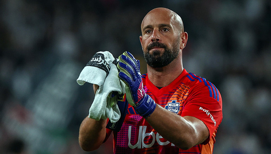 İspanyol kaleci Reina teknik direktör oluyor