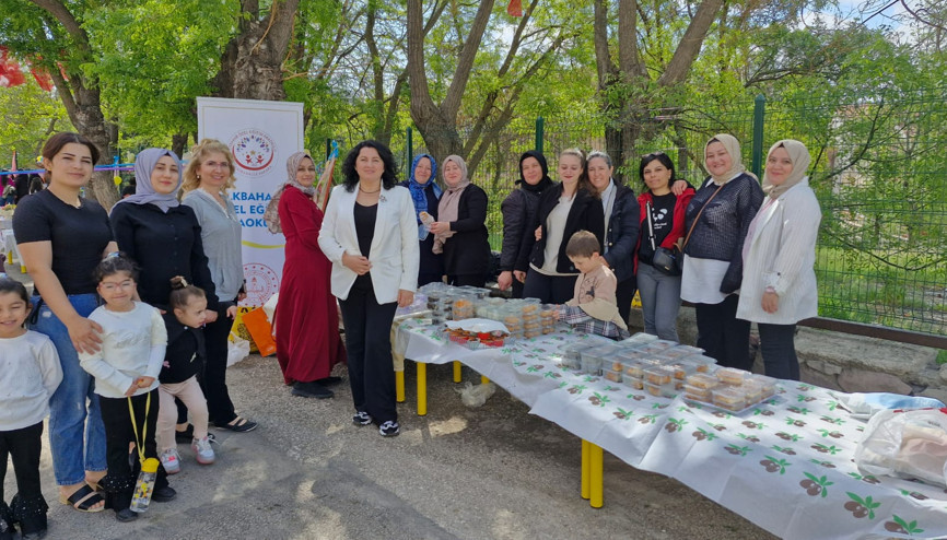 Yenimahallede duyu şenliği Yenimahallede duyu şenliği