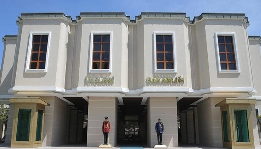 Tunceli Valisi Bülent Tekbıyıkoğlu merkeze çekildi