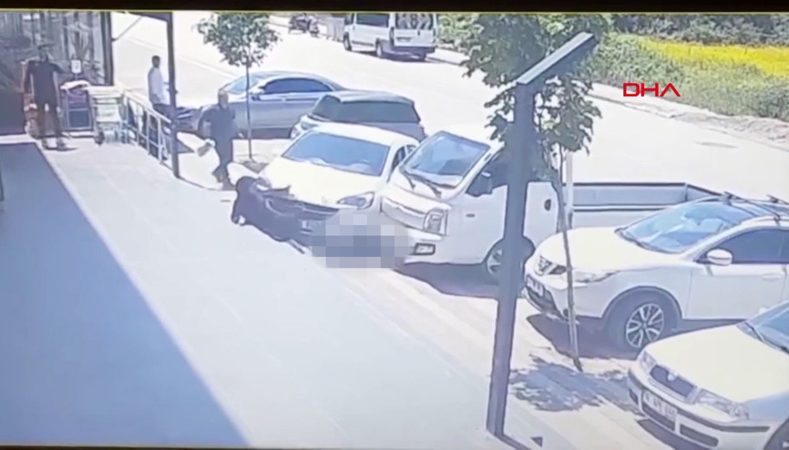 Fren yerine gaza bastı, lise öğrencisi aracın altında kaldı