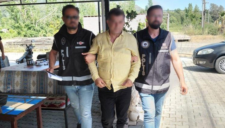 Borsada manipülasyon soruşturmasının 6 şüphelisi yurtdışına kaçmaya çalışırken yakalandı