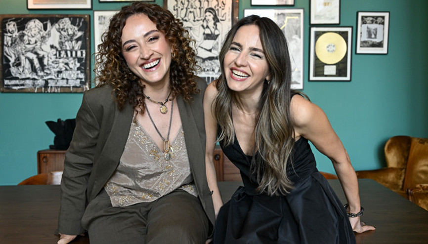 Gülmek için Sıcak Büfe izlesinler