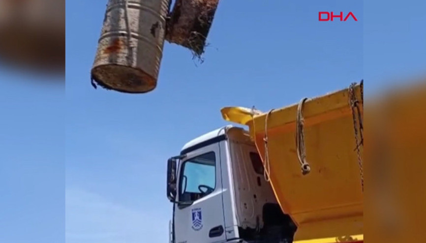 Bodrumda denizden 30 ton katı atık çıktı