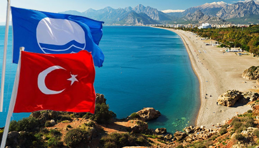 2025 Mavi Bayraklı plajlar listesinde dünya üçüncülüğünü koruduk Üstelik listeye sürpriz iller de dahil oldu… İşte en popüler Mavi Bayraklı 10 halk plajı
