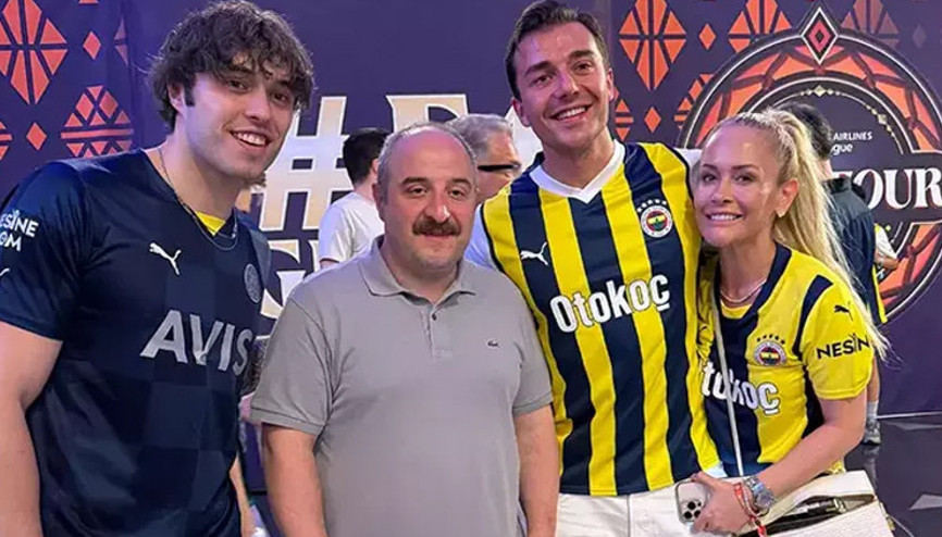 Mustafa Varank, Fenerbahçenin Final-Four yarı final maçını izledi