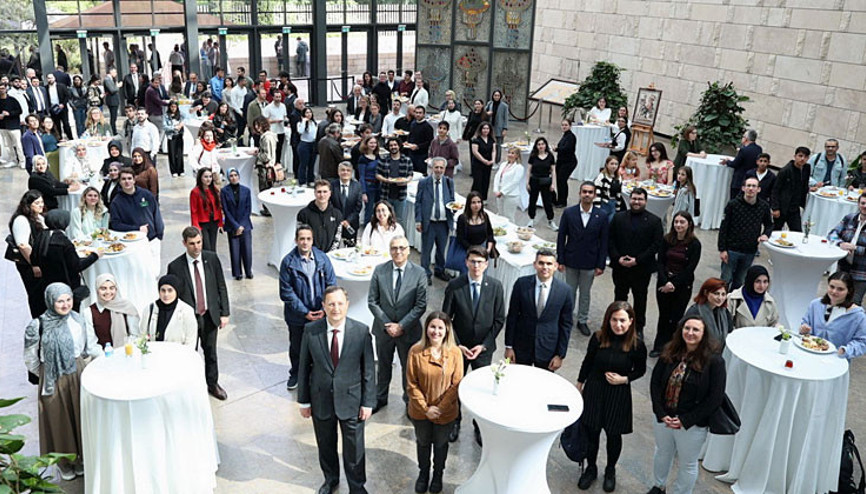 Savunma sanayi Berlin’de gençlerle buluştu