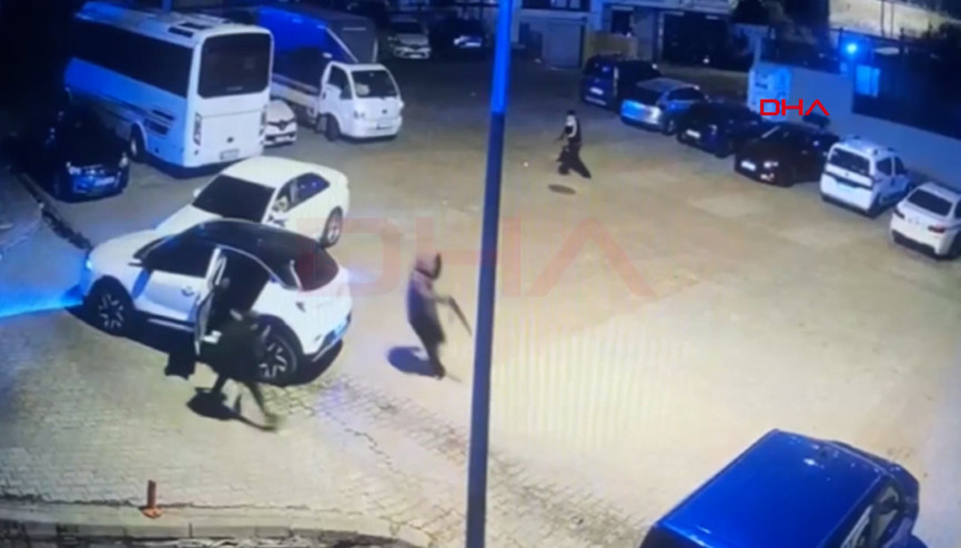 Kağıthanede kalaşnikoflu saldırı Aracın önünü kesip kurşun yağdırdılar