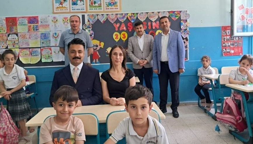 Kaymakamdan ilkokul öğretmenine vefa 26 yıl sonra duygusal anlar