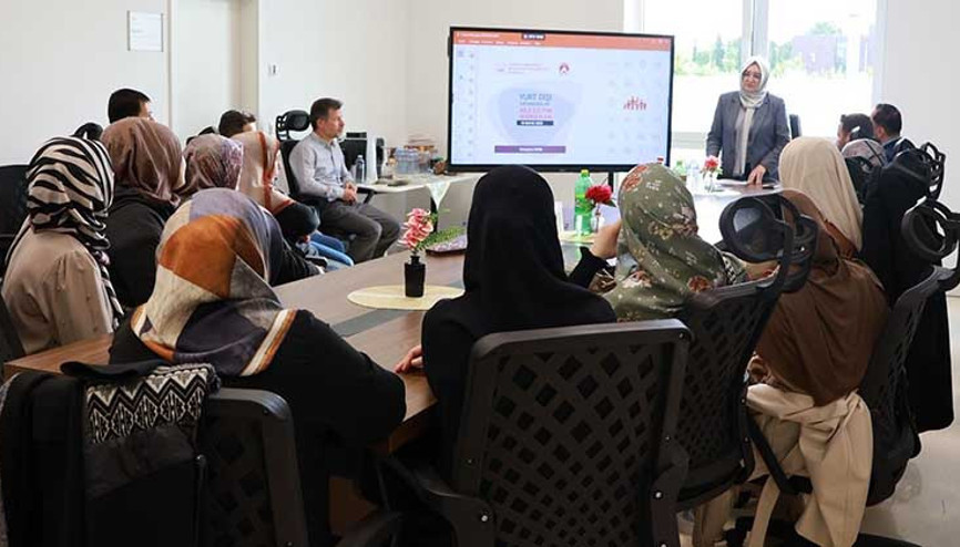 Köln’de ‘çocuk koruma ve koruyucu aile’ semineri