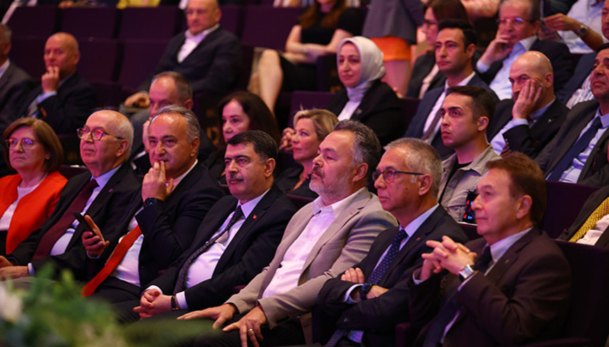 Dijital çağda eğitim yeniden şekilleniyor... ‘Geleceği inşa etmek artık bir sorumluluk’