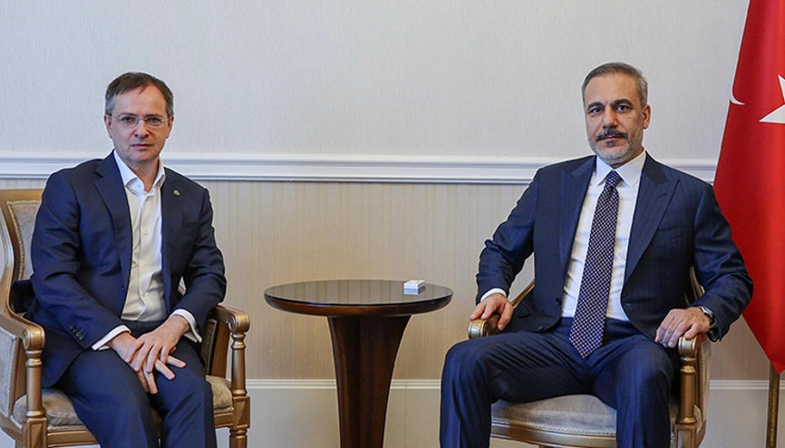 Dışişleri Bakanı Fidan, Moskova’da Devlet Başkanı Danışmanı Medinski ile görüştü