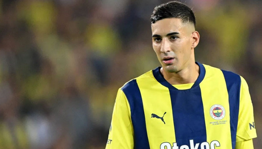 Fenerbahçede Mert Müldür kırmızı kart gördü