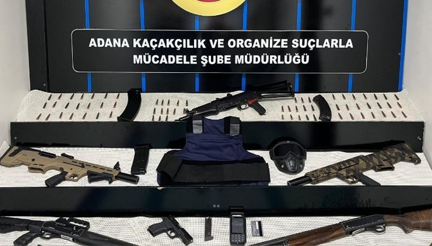 Adanada 5 adrese eş zamanlı operasyon, adeta cephanelik çıktı