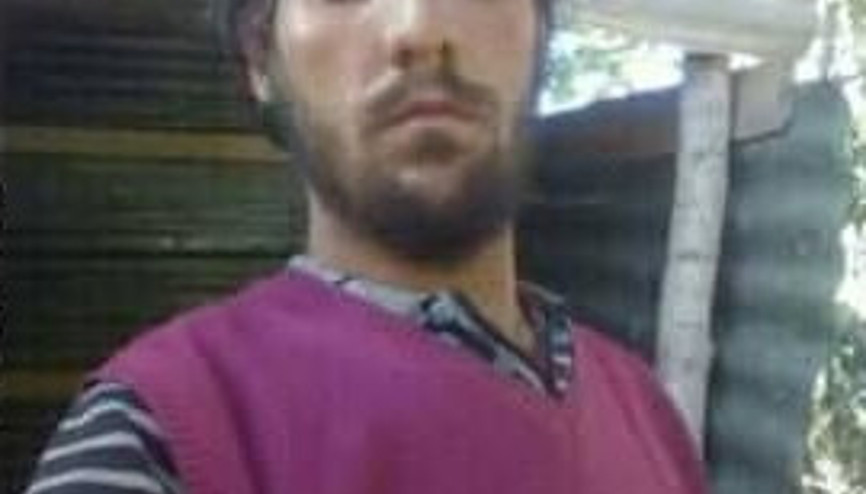 Otomobil uçurumdan yuvarlandı: 2 ölü, 1 yaralı Otomobil uçurumdan yuvarlandı: 2 ölü, 1 yaralı