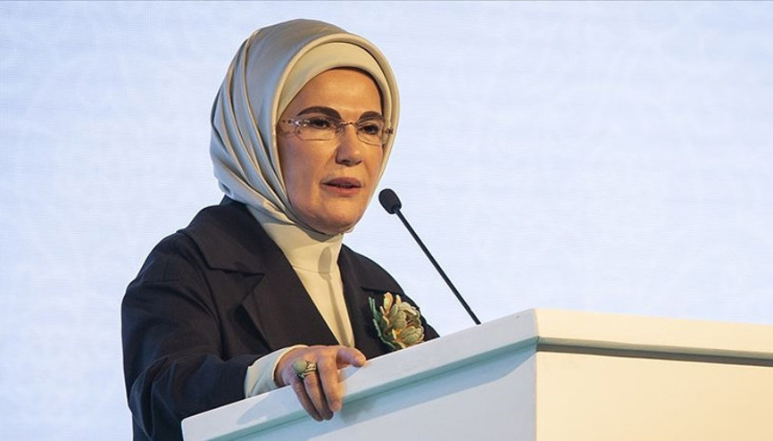 Emine Erdoğandan İstanbulun fethi mesajı