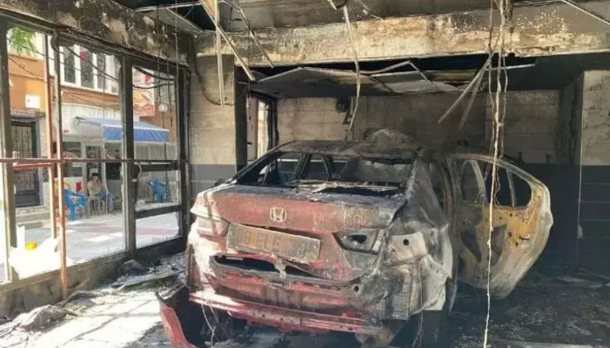 Alevlerin arasında yanarak öldü, o anlar kamerada
