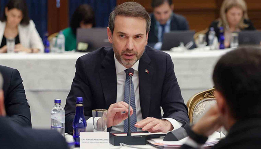 Bakan Bayraktar, elektrik ve gaz fiyatlarında birkaç ay içinde artış planlanmadığını bildirdi