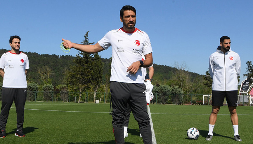 Ümit Milli Futbol Takımı Teknik Direktörü Egemen Korkmaz: Problem çözmeye geldik