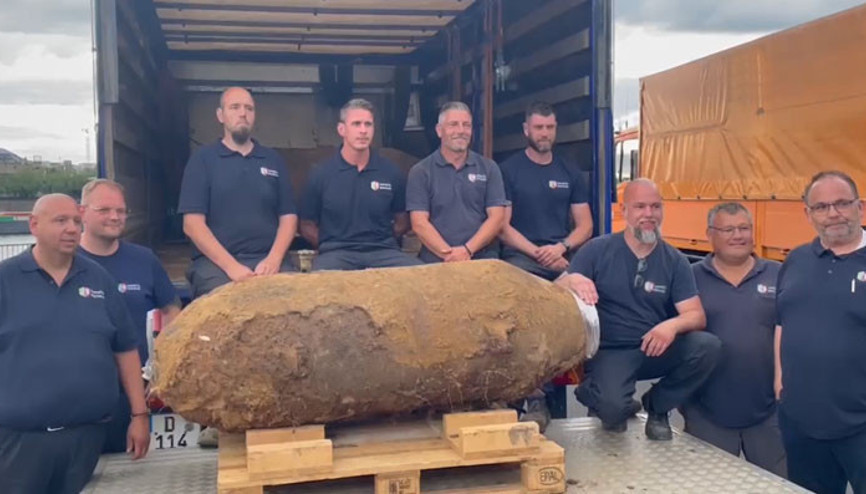 Köln rahat bir nefes aldı... 3 bomba etkisiz hale getirildi