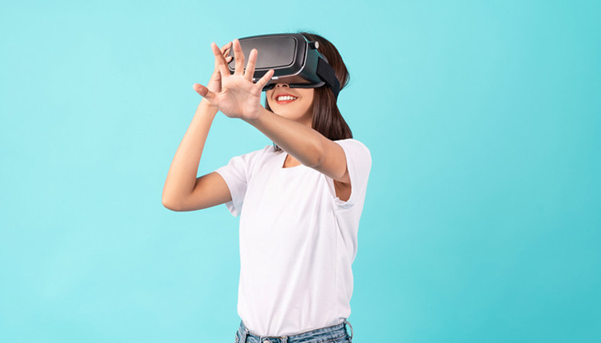 Apple ve Meta’nın akıllı gözlük yarışı kızışıyor