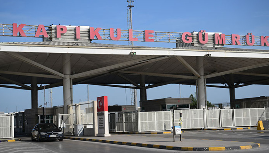 Türkiye yazısını görünce içimizi heyecan kaplıyor