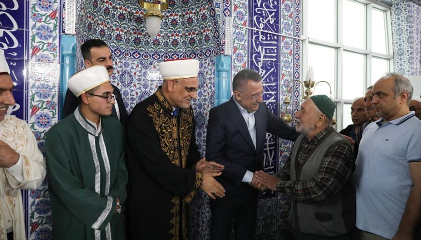 Oktaydan gönülden gönüle bayram kutlaması Oktaydan gönülden gönüle bayram kutlaması