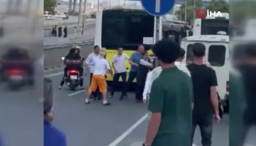 İETT şoförü aracı vatandaşların üzerine sürdü İşte o anlar...