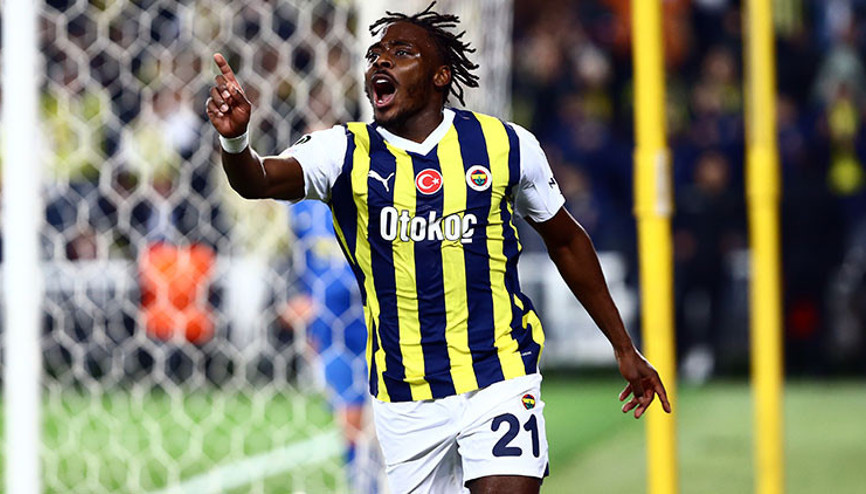 Fenerbahçe’den ayrılan Osayi Samuel Beşiktaş’a transfer oluyor