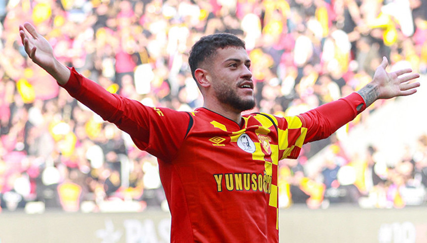 Göztepede Romuloya bir talip daha Resmi temaslar başladı