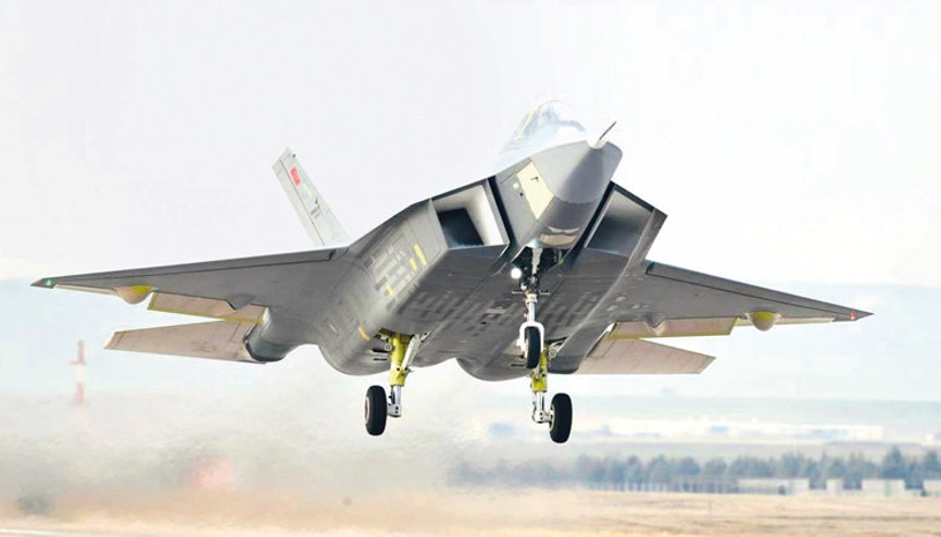 Tarihi imza rekor ihracat: Endonezya’ya 48 KAAN satışı