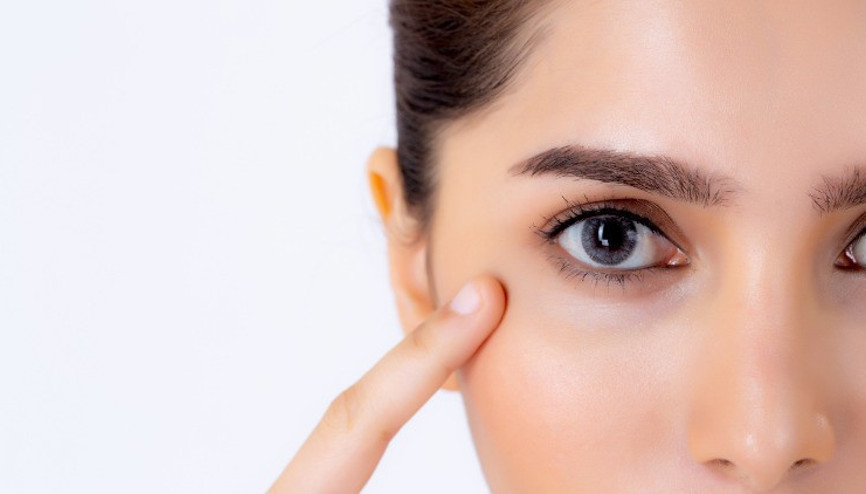 Hem yakını hem uzağı gözlüksüz görmenin ameliyatsız yolu: Multifokal kontakt lensler