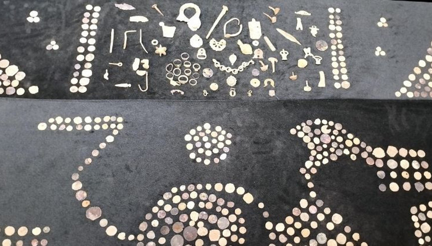 Yurt dışına kaçırmak istenen 1624 sikke ve 126 tarihi eser ele geçirildi