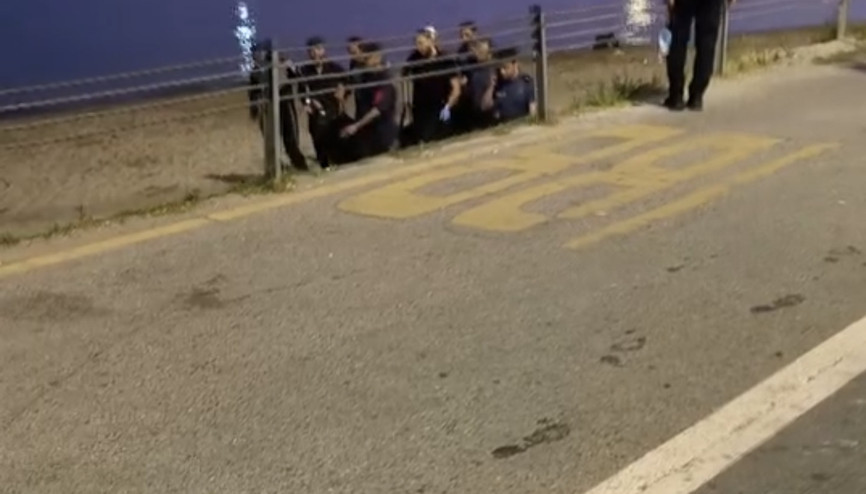 İstanbul- Bostancı Sahilinde denizde kaybolan genç hayatını kaybetti İstanbul- Bostancı Sahilinde denizde kaybolan genç hayatını kaybetti