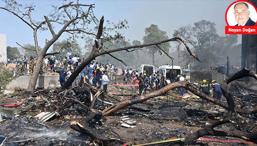 Hindistan’daki uçak kazası ve havayolu ile seyahat edenlerin bilmesi gerekenler Hindistan’daki uçak kazası ve havayolu ile seyahat edenlerin bilmesi gerekenler
