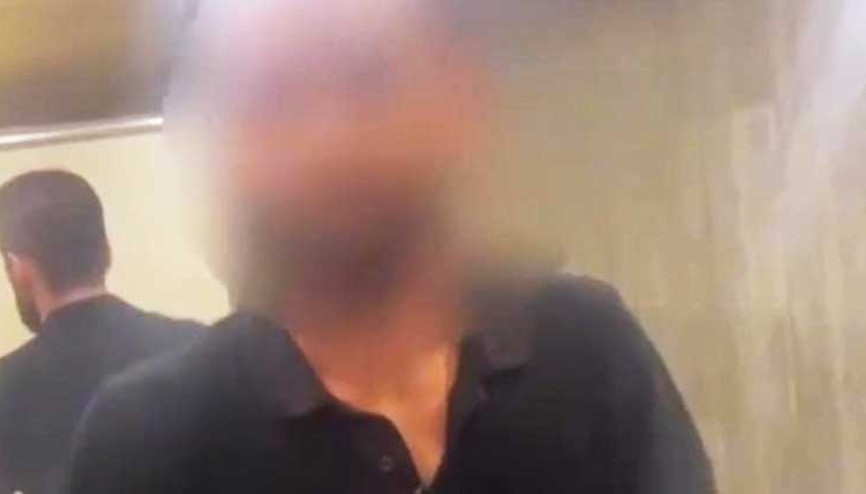 AVM tuvaletinde telefonlu taciz AVM tuvaletinde telefonlu taciz