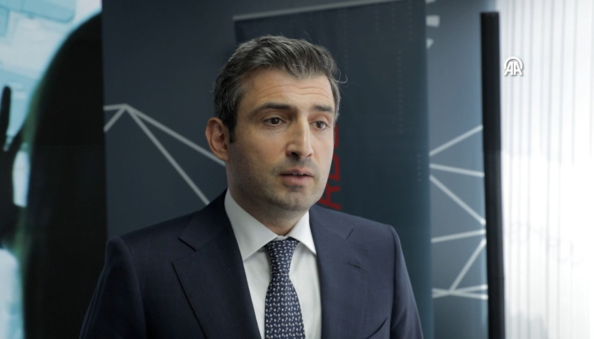 Baykar ve Leonardo arasındaki ortak girişimin imzaları Paris Havacılık Fuarında atıldı
