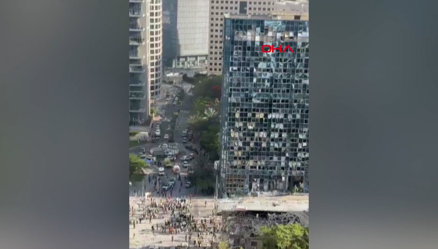 İrandan İsraile balistik füze saldırısı İsrail borsası vuruldu çok sayıda bina isabet aldı