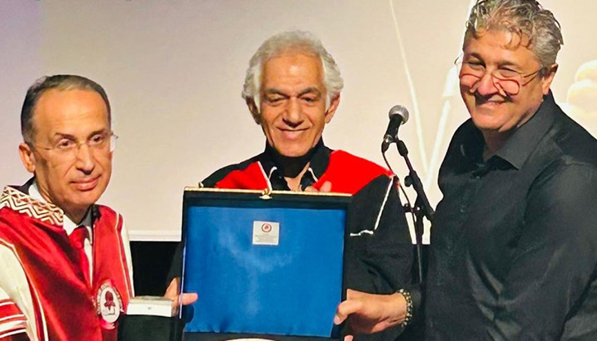 Tekbilek’e 2.kez fahri doktora ünvanı