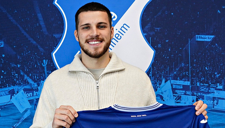 Fenerbahçeden David Jurásek atağı Satın alma opsiyonlu kiralık Fenerbahçeden David Jurásek atağı Satın alma opsiyonlu kiralık