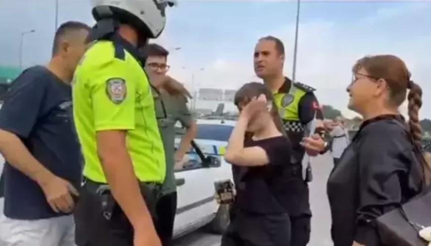 Sınava giderken araçları arızalandı, gözyaşlarına boğuldu