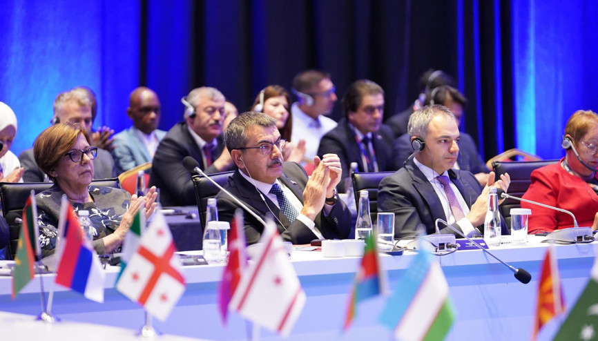 Bakan Tekin, TETZde yapay zeka oturumuna katıldı