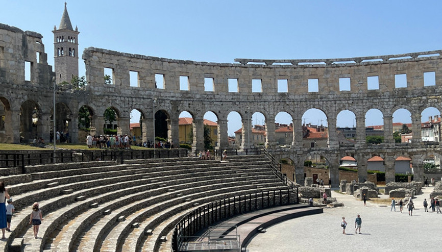 Sanat eseri gibi bir şehir: Pula